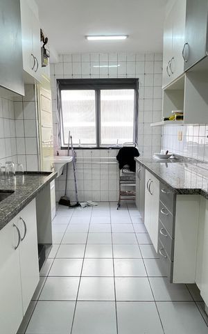 Apartamento para alugar com 54m², 2 quartos e 1 vaga Apartamento para alugar com 54m², 2 quartos e 1 vagaCozinha e Área de Serviço