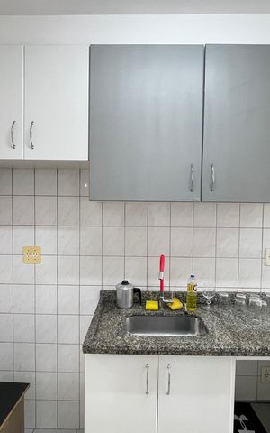 Apartamento para alugar com 54m², 2 quartos e 1 vaga Apartamento para alugar com 54m², 2 quartos e 1 vagaCozinha e Área de Serviço