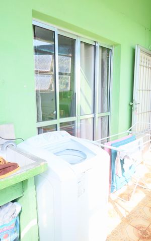 Casa à venda com 518m², 3 quartos e 2 vagasCasa 2 - Área de serviço