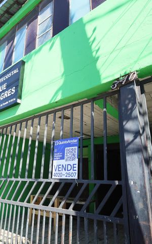 Casa à venda com 518m², 3 quartos e 2 vagasFachada