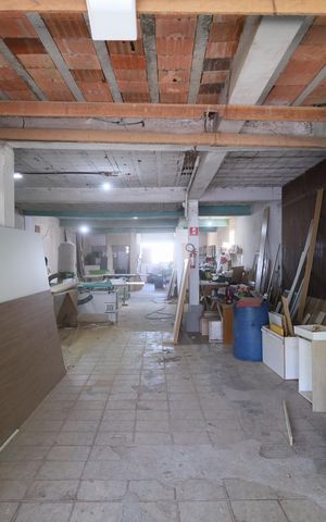 Casa à venda com 518m², 3 quartos e 2 vagasGaragem