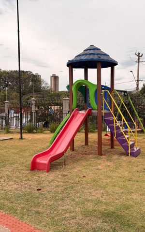 Apartamento para alugar com 43m², 2 quartos e 1 vaga Apartamento para alugar com 43m², 2 quartos e 1 vagaÁrea comum - Playground