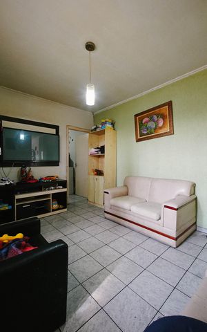 Casa para alugar com 113m², 3 quartos e 2 vagasSala