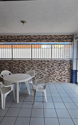 Studio para alugar com 28m², 1 quarto e sem vaga Studio para alugar com 28m², 1 quarto e sem vagaHall de entrada
