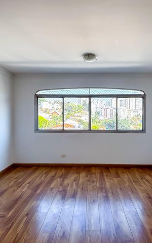 Apartamento à venda com 97m², 2 quartos e 1 vaga Apartamento à venda com 97m², 2 quartos e 1 vagaSala