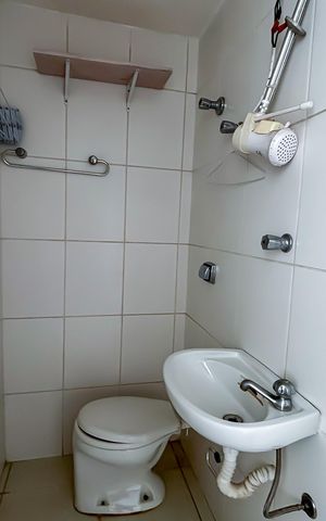 Apartamento à venda com 97m², 2 quartos e 1 vaga Apartamento à venda com 97m², 2 quartos e 1 vagaBanheiro de serviço