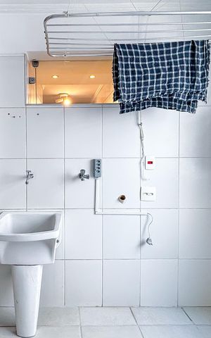 Apartamento à venda com 97m², 2 quartos e 1 vaga Apartamento à venda com 97m², 2 quartos e 1 vagaÁrea de serviço