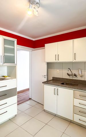 Apartamento à venda com 97m², 2 quartos e 1 vaga Apartamento à venda com 97m², 2 quartos e 1 vagaCozinha