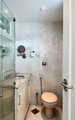 Apartamento para alugar com 135m², 3 quartos e 1 vaga Apartamento para alugar com 135m², 3 quartos e 1 vagaBanheiro da Suíte