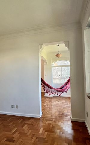 Apartamento para alugar com 135m², 3 quartos e 1 vaga Apartamento para alugar com 135m², 3 quartos e 1 vagaSala