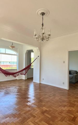 Apartamento para alugar com 135m², 3 quartos e 1 vaga Apartamento para alugar com 135m², 3 quartos e 1 vagaSala