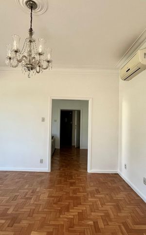 Apartamento para alugar com 135m², 3 quartos e 1 vaga Apartamento para alugar com 135m², 3 quartos e 1 vagaQuarto