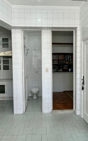 Apartamento para alugar com 135m², 3 quartos e 1 vaga Apartamento para alugar com 135m², 3 quartos e 1 vagaQuarto de serviço