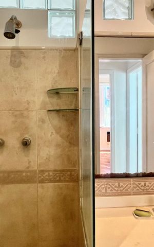 Apartamento para alugar com 135m², 3 quartos e 1 vaga Apartamento para alugar com 135m², 3 quartos e 1 vagaBanheiro social