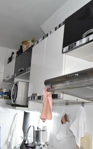 Apartamento à venda com 65m², 2 quartos e 1 vaga Apartamento à venda com 65m², 2 quartos e 1 vagaCozinha - Armários