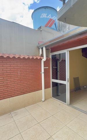 Casa para alugar com 150m², 1 quarto e 1 vagaQuintal