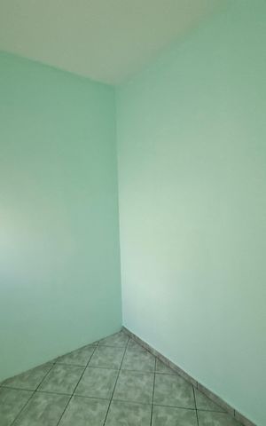 Casa para alugar com 150m², 1 quarto e 1 vagaCorredor