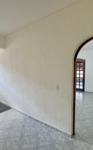 Casa para alugar com 150m², 1 quarto e 1 vagaHall corredor