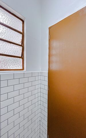 Casa para alugar com 100m², 3 quartos e 2 vagasBanheiro de serviço