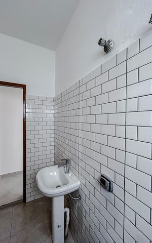 Casa para alugar com 100m², 3 quartos e 2 vagasBanheiro