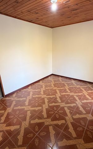 Casa para alugar com 60m², 2 quartos e 1 vagaSalas