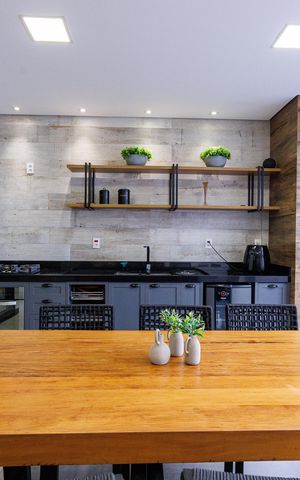 Casa de condomínio à venda com 194m², 3 quartos e 4 vagas Casa de condomínio à venda com 194m², 3 quartos e 4 vagasEspaço Gourmet