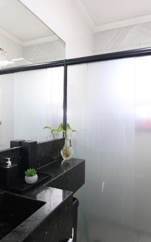 Casa à venda com 62m², 3 quartos e 2 vagasBanheiro