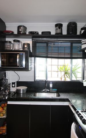 Casa à venda com 62m², 3 quartos e 2 vagasCozinha