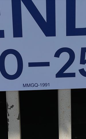 Casa à venda com 125m², 3 quartos e 2 vagas Casa à venda com 125m², 3 quartos e 2 vagasMMGQ-1991