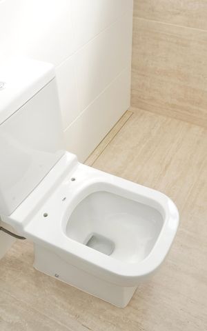 Apartamento à venda com 158m², 3 quartos e 4 vagas Apartamento à venda com 158m², 3 quartos e 4 vagasSuíte 1 - Banheiro