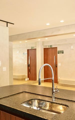 Apartamento à venda com 158m², 3 quartos e 4 vagas Apartamento à venda com 158m², 3 quartos e 4 vagasÁrea comum - Salão de festas