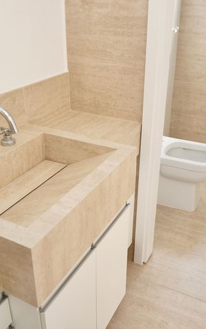 Apartamento à venda com 158m², 3 quartos e 4 vagas Apartamento à venda com 158m², 3 quartos e 4 vagasSuíte 1 - Banheiro