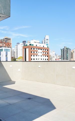 Apartamento à venda com 158m², 3 quartos e 4 vagas Apartamento à venda com 158m², 3 quartos e 4 vagasÁrea Privativa da Cobertura