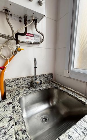 Apartamento para alugar com 43m², 2 quartos e 1 vaga Apartamento para alugar com 43m², 2 quartos e 1 vagaCozinha e Área de Serviço