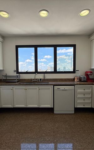 Apartamento à venda com 288m², 3 quartos e 3 vagas