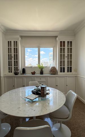 Apartamento à venda com 288m², 3 quartos e 3 vagas