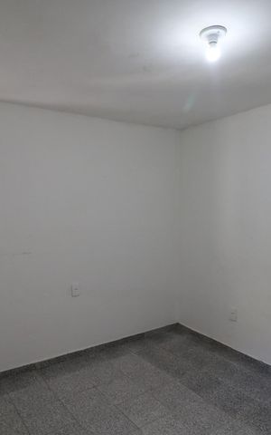 Casa para alugar com 70m², 2 quartos e sem vaga Casa para alugar com 70m², 2 quartos e sem vagaQuarto 1