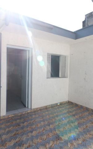 Casa para alugar com 70m², 2 quartos e sem vaga Casa para alugar com 70m², 2 quartos e sem vagaQuintal
