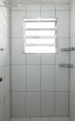 Casa para alugar com 70m², 2 quartos e sem vaga Casa para alugar com 70m², 2 quartos e sem vagaBanheiro