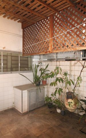Casa à venda com 162m², 2 quartos e 1 vagaÁrea de Serviço