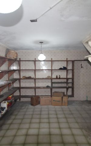 Casa à venda com 162m², 2 quartos e 1 vagaGaragem