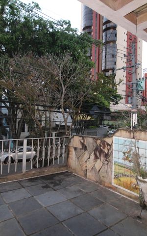 Casa à venda com 162m², 2 quartos e 1 vagaQuintal