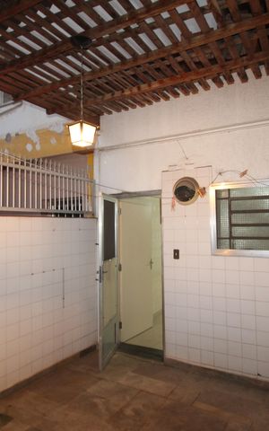Casa à venda com 162m², 2 quartos e 1 vagaÁrea de Serviço