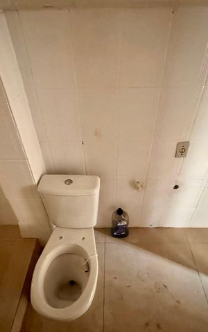 Apartamento para alugar com 80m², 2 quartos e sem vagaBanheiro social
