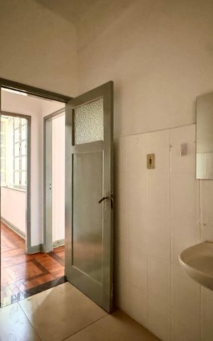 Apartamento para alugar com 80m², 2 quartos e sem vagaBanheiro social