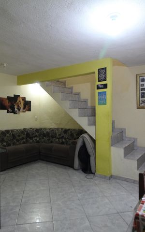 Casa para alugar com 70m², 2 quartos e sem vagaSala