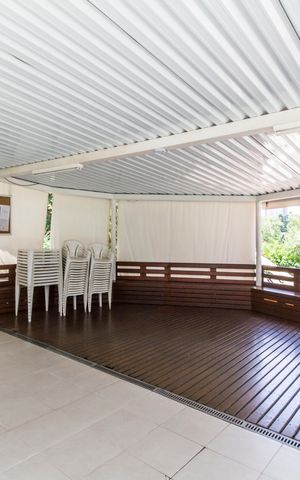 Casa de condomínio à venda com 308m², 4 quartos e 2 vagas Casa de condomínio à venda com 308m², 4 quartos e 2 vagasÁrea comum - Salão de festas