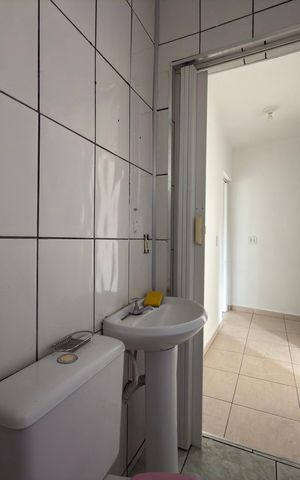 Casa para alugar com 50m², 2 quartos e sem vaga Casa para alugar com 50m², 2 quartos e sem vagaBanheiro social