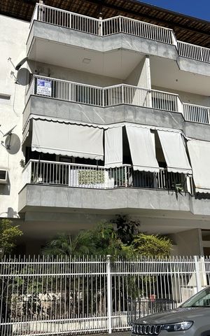 Apartamento à venda com 98m², 2 quartos e 1 vagaFachada + placa