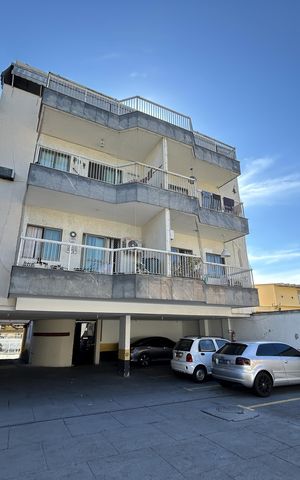 Apartamento à venda com 98m², 2 quartos e 1 vagaFachada do Prédio